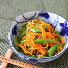 【スナップえんどうとにんじんの旨だし炒め】美味しい彩り副菜♪