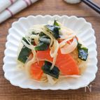 やみつき♡サーモンとたまねぎのごま味噌ナムル
