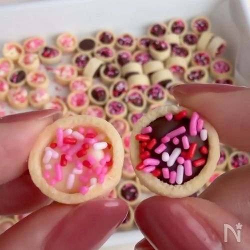 材料3つ スプレーチョコポテコ