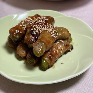 ⭐︎あいちゃんの作ってみた!投稿(うまだれ!スナップえんどうの甘辛肉巻き)