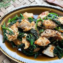 マヨネーズでしっとり♪♪鶏むね肉とほうれん草の梅マヨ炒め