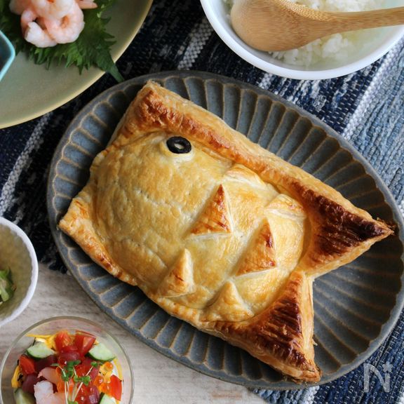 パイシートでお手軽華やか♪サーモンのこいのぼりパイ