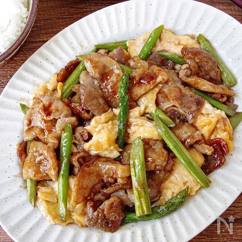 【豚バラとアスパラのてりたま炒め】ご飯おかわり必須！