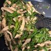 689918の作ってみた!投稿(【鶏むね肉とピーマンの青椒肉絲風】食材2つで!コスパ抜群♪)