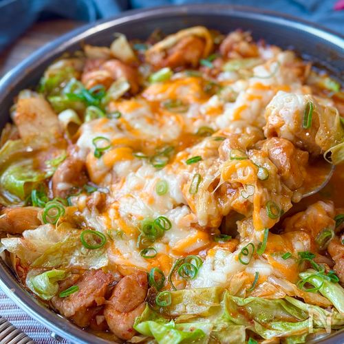 ワンパンとろーり♬うま辛チーズタッカルビ♬