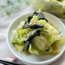 レタスとわかめの中華ナムル
