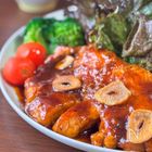 【一皿で大満足】簡単でガッツリ美味しい！「節約肉おかず」3選｜レシピ本もご紹介