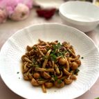 ハマるおいしさ～なめこのバター炒め