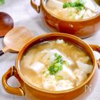 節約食材で作る♪『豆腐と油揚げのピリ辛たまごスープ』