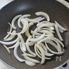 ごはんがすすむ♪ひと味違う【うめ〜！豚こまの甘辛生姜焼き】の工程1