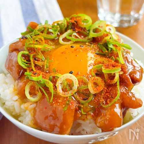 白ごはんにのせるだけ!忙しい時専用「ヤキトリ親子丼」
