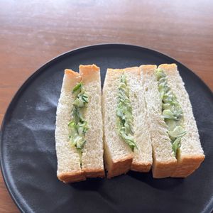 こむぎの作ってみた!投稿(暑い夏こそ食べたい【きゅうりのサンドイッチ】)