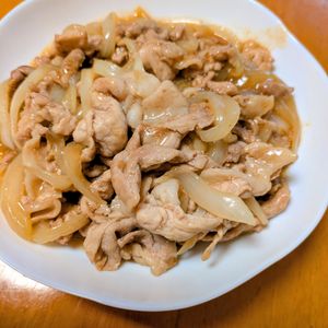 ゆきまる🐬🫧の作ってみた!投稿(間違いない！5分で出来てご飯がすすむ＊豚こまの甘酢照り焼き)