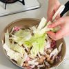 【豚こまキャベツのカレー炒め】パパッと楽うまワンパン♩の工程2