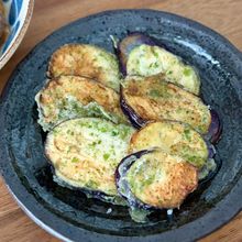 【なすの磯部揚げ】少ない油で揚げ焼きに！