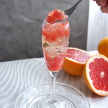ひんやりさっぱり！
グレープフルーツのグラニテ