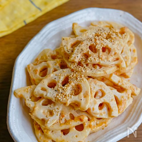 シャキシャキ食感!れんこんの濃厚ごま味噌マヨサラダ