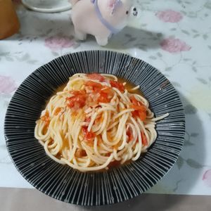 エリの作ってみた!投稿(《超おすすめ♡絶品！にんにく香るトマトパスタ》ワンパンで完成)