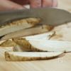 牛肉とごぼうの梅しぐれ煮の工程1