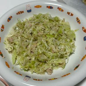 しんやの作ってみた!投稿(【キャベツのレンジ蒸しツナサラダ】たっぷりキャベツ消費♬︎)
