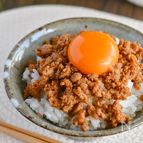 ごはんが止まらない！濃厚肉味噌のそぼろ丼
