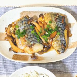 莉子の作ってみた!投稿(簡単10分！さっぱりコクうま♪「焼きサバのガリバタぽん酢」)