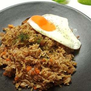 とのちゃまの作ってみた!投稿(【ソースが香ばしい♪】ハムと野菜のワンパンそばめし)