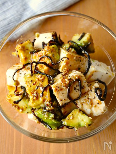 5分で完成！【アボカド×豆腐やみつき塩昆布和え】胡麻油香る♩