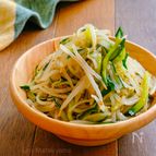 シャキシャキ食感♪もやしときゅうりの中華風和え