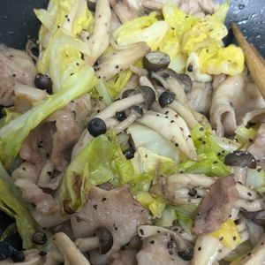 900502の作ってみた!投稿(【ワンパン♪豚バラとキャベツのうま塩炒め】男子喜ぶ！)