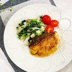 ＼ほぼ10分／簡単！コクうま♡たらのガリバタ醤油ソテー