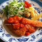 トマトソースで食べるササミチーズカツとサーモンムニエル♡