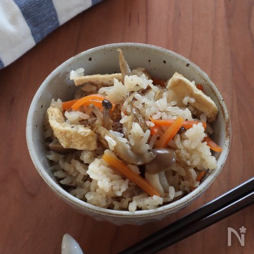 どんなおかずにも合う。シンプル炊き込みごはん