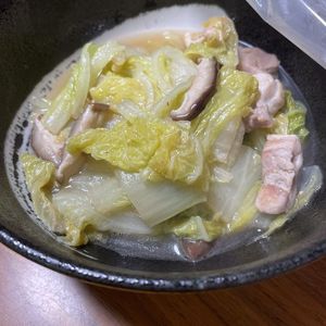 524632の作ってみた!投稿(ほっこりあったか♡鶏もも肉と白菜のにんにく入り旨だし煮)