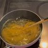海老とほうれん草のトマトクリームパスタ♪の工程1