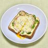 キャピタンの作ってみた!投稿(とろ〜り卵とチーズのカルボ風トースト)