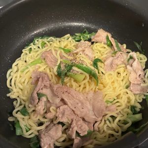 1648055の作ってみた!投稿(激うまスピード主食♪【ネギ塩豚焼きそば】)