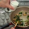 【再現】サイゼリヤの!きのことほうれん草のクリームパスタ♪の工程6
