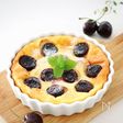 【焼くまで5分】簡単♡チェリーのヨーグルトクラフティ