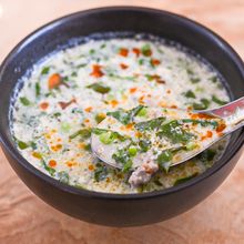 大根の葉をおいしく消費！ひき肉と大根の葉の豆乳スープ