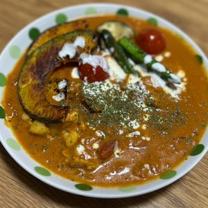 しぃちゃんの作ってみた!投稿(【焼き野菜のバターチキンカレー】簡単絶品!何度もリピしたい♡)