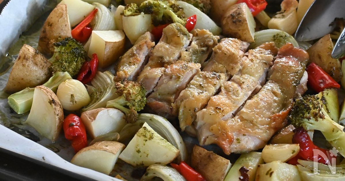 味付け1本でプロの味！【バジルチキンと野菜のオーブン焼き】