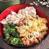 夏バテ＆腸活♪ゆで肉と納豆とモロヘイヤの３色丼
