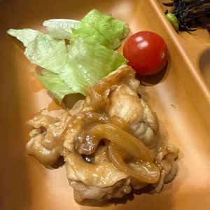 1248826の作ってみた!投稿(【10分で!定食屋さんの豚肉の生姜焼き】黄金比で簡単やわらか)