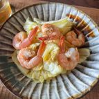 エビとキャベツの塩麹レモン炒め
