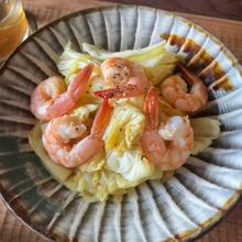 エビとキャベツの塩麹レモン炒め