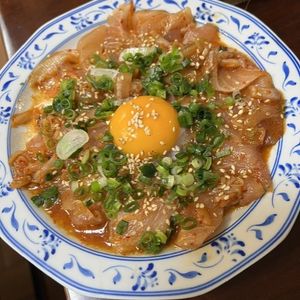 Hikeyの作ってみた!投稿(混ぜるだけでこんなに旨い！刺身のキムチごまポンあえ)