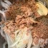 子供も爆食い😳‼︎『ツナ胡麻オニオンサラダ』一玉ペロリ♡の工程1