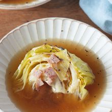 【1/4玉、秒で消える】丸ごとキャベツのとろ旨スープ