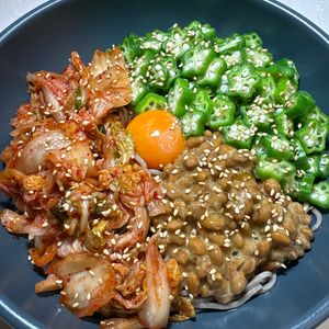 楽ラク手抜キッチン🐶🐾の作ってみた!投稿(ごま油たらりがポイント！スタミナキムチ冷やしそば)